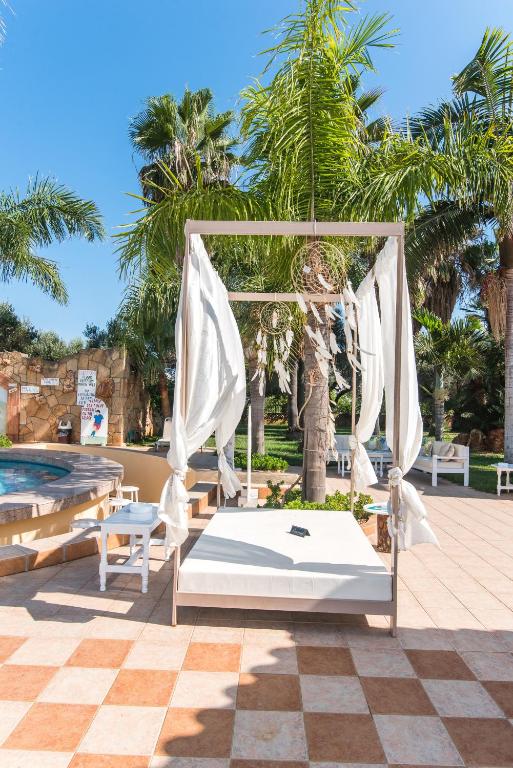 スイミングプール