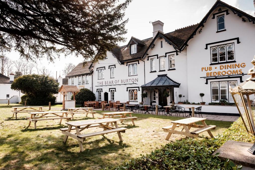 The Kings Harbour Hotel in Christchurch, United Kingdom 400 reviews