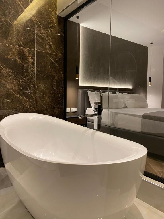 Klajdi Resort & SPA — Hotel rooms in Golem, Tirane