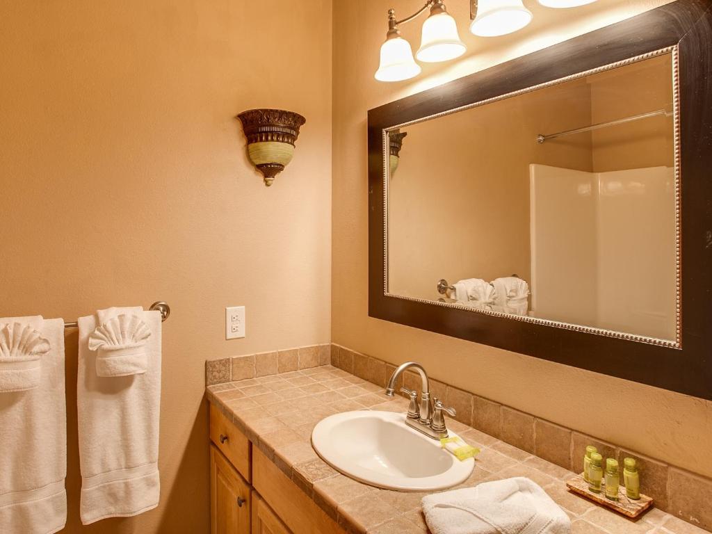 Leavenworth Village Inn photo