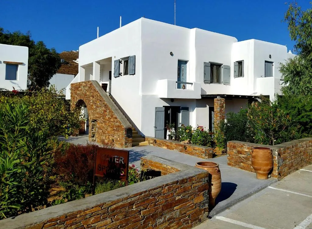 Nefeli, hotel v destinaci Livadion