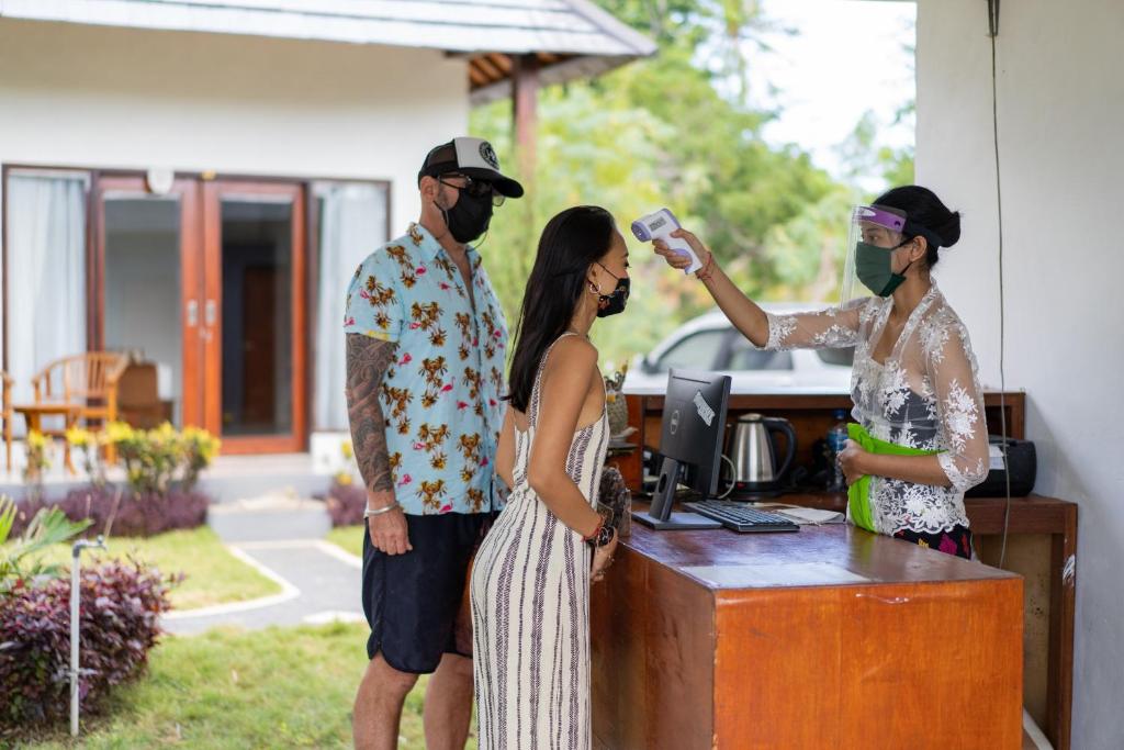 フロント・ロビー