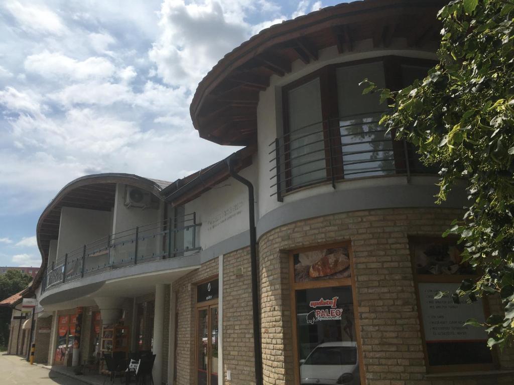 Kondé Apartments A, Dunajská Streda