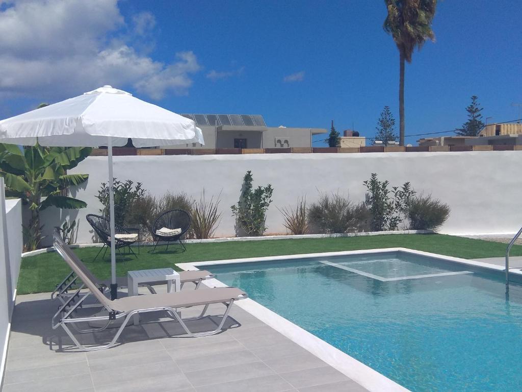 Raisakis Apartments photo