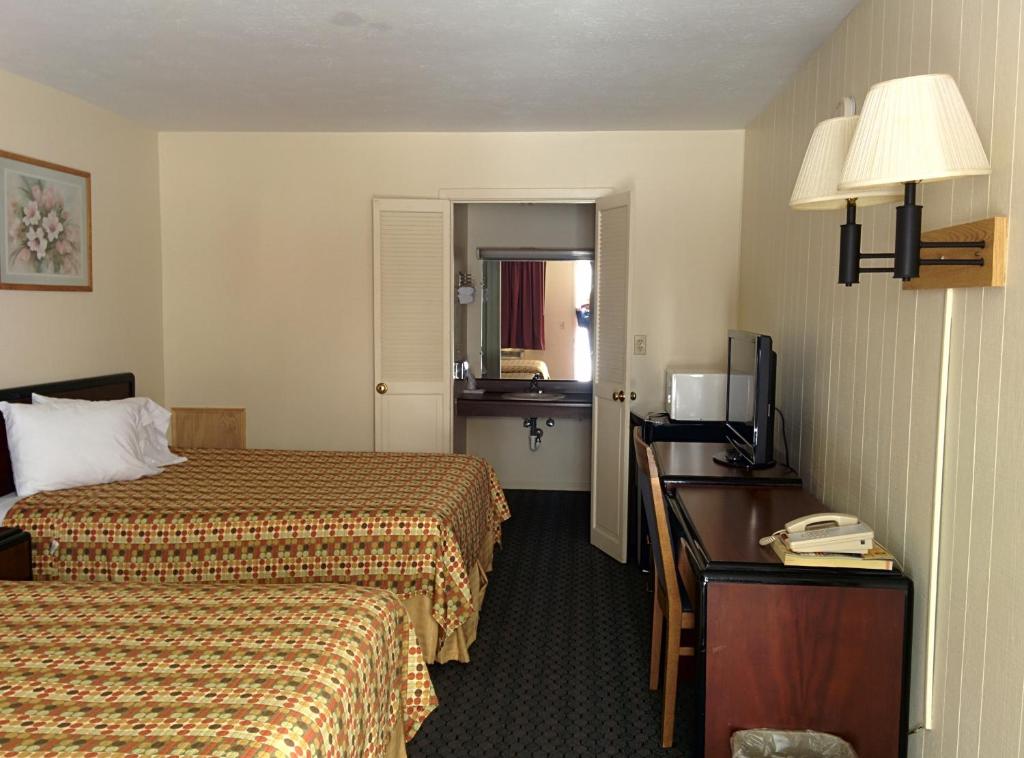 Economy Inn Toledo-Perrysburg 전경