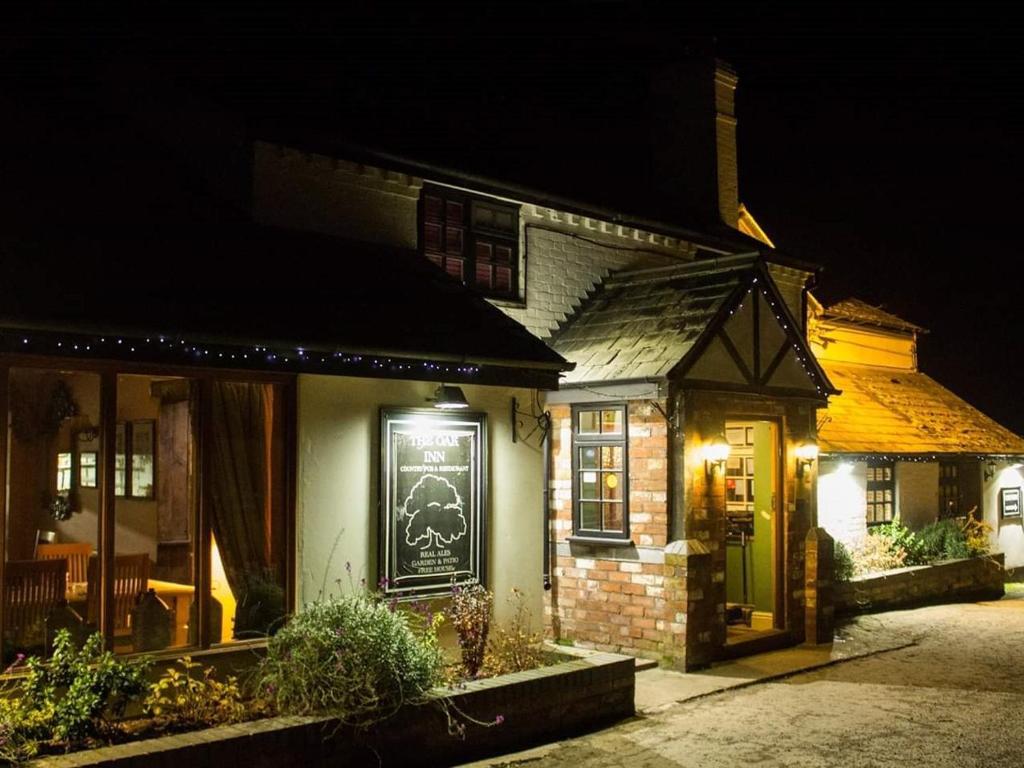 The Oak Inn Staplow photo