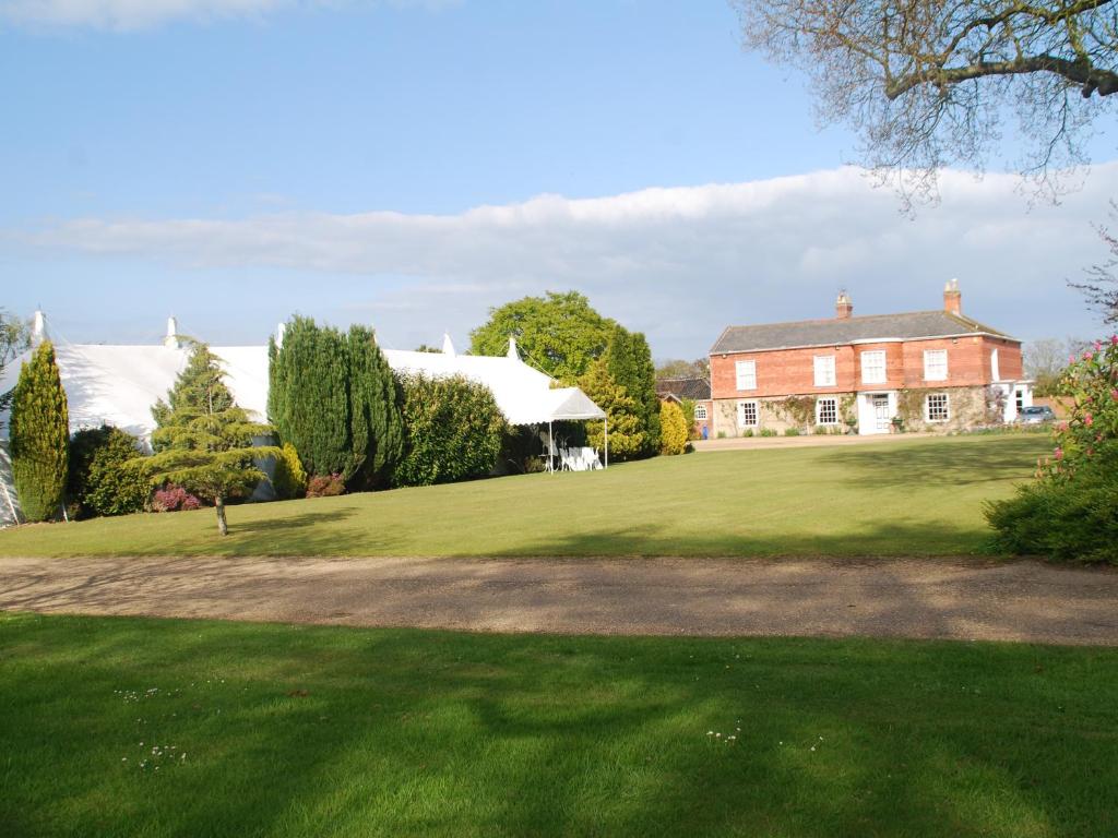 Parkhill Hotel photo