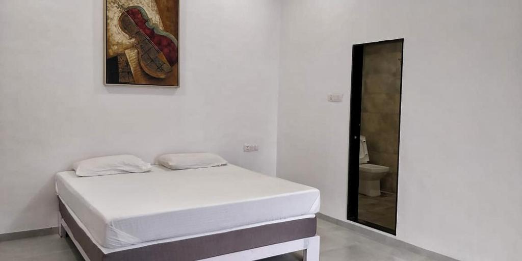 Villa 406, Dr Wade with Private Pool and Gazebo in Royal Palms Mumbai photo