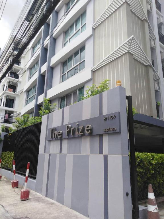 THE PRIZE — Hotel in Bangkok