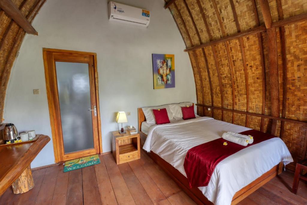 Kira Cottages photo