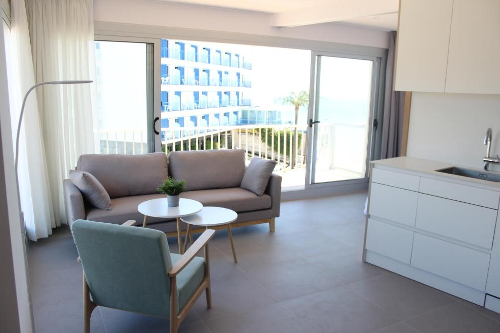 Beautiful apartment, sunny terrace, top floor with beach view or ground floor with terrace - 4