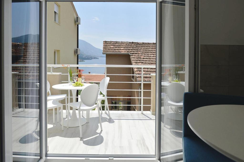 J & P Apartments Orahovac photo