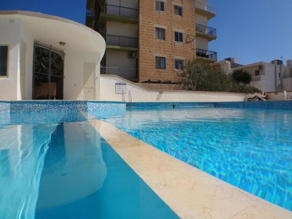 Spinola Court Apartment with Pool and close to beach St Julians Center photo
