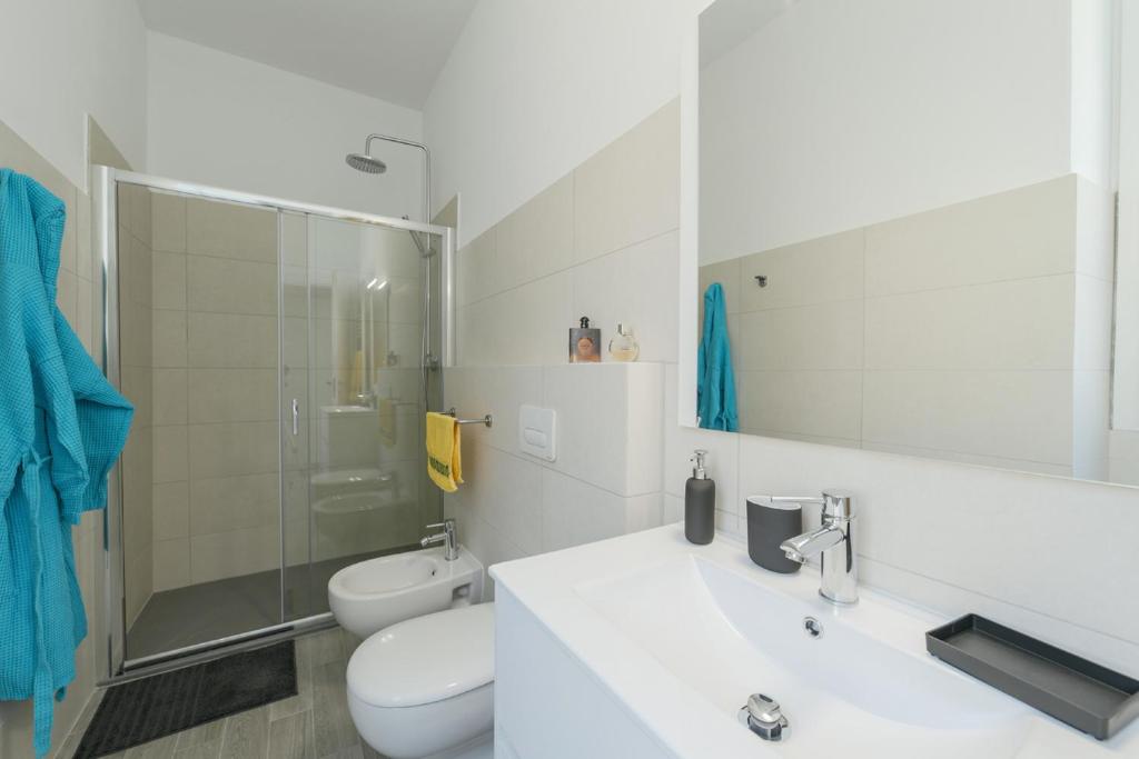 Sunflower apartments photo