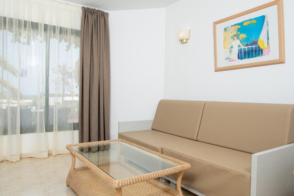 Hl Club Playa Blanca Photo 14