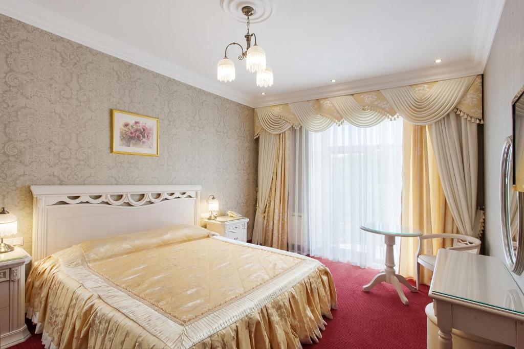 One-Bedroom Suite - Medical Treatment