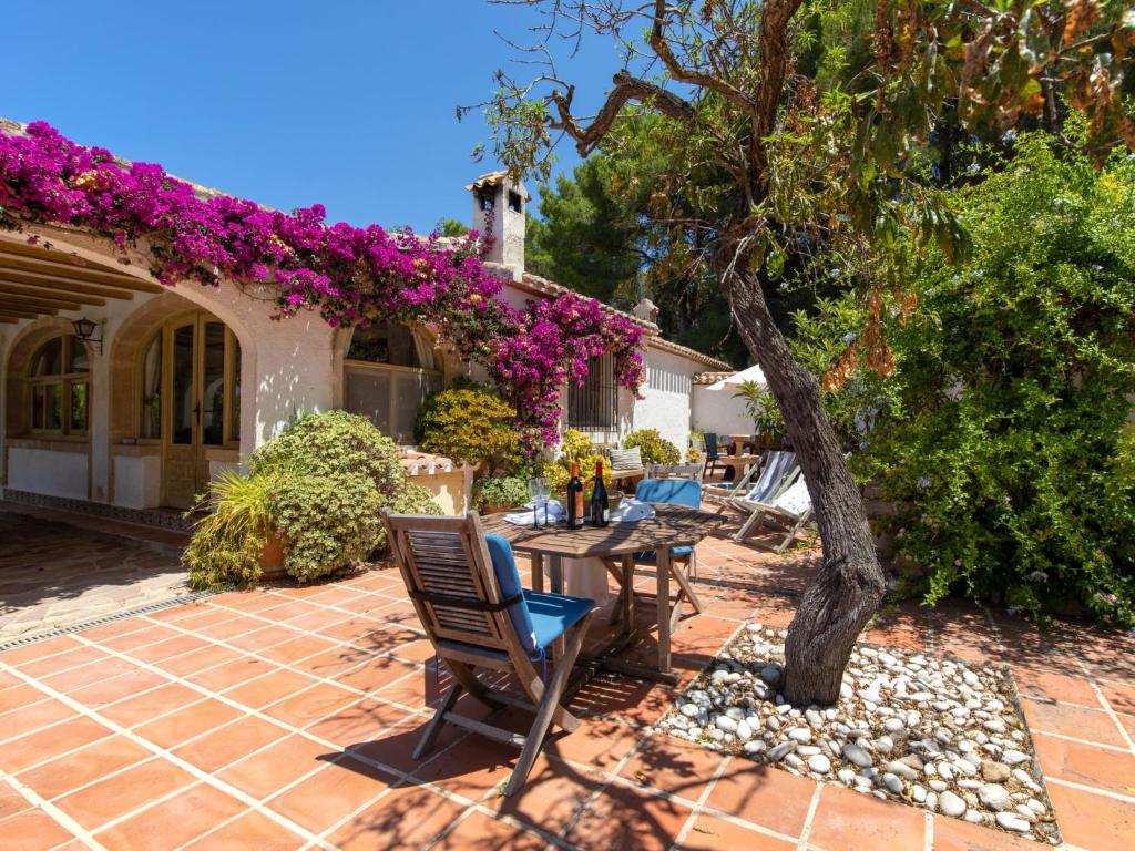 Villa Villa Lander by Interhome - 2