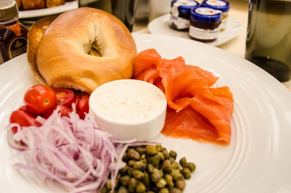 อาหารและเครื่องดื่ม