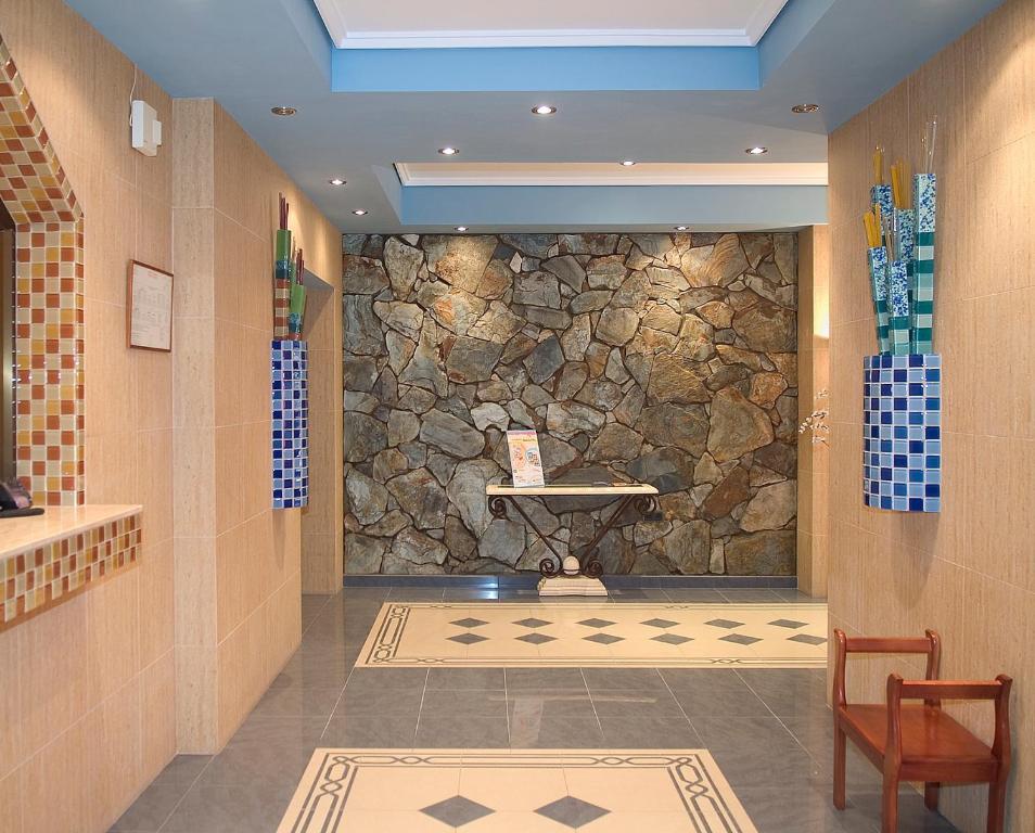Hotel L'Escala - 4