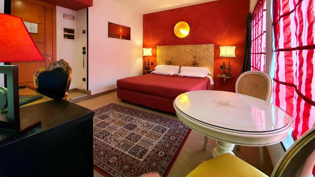 Hotel Feel Inn Venice photo