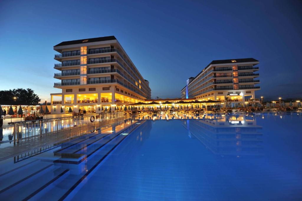 Eftalia Aqua Resort photo