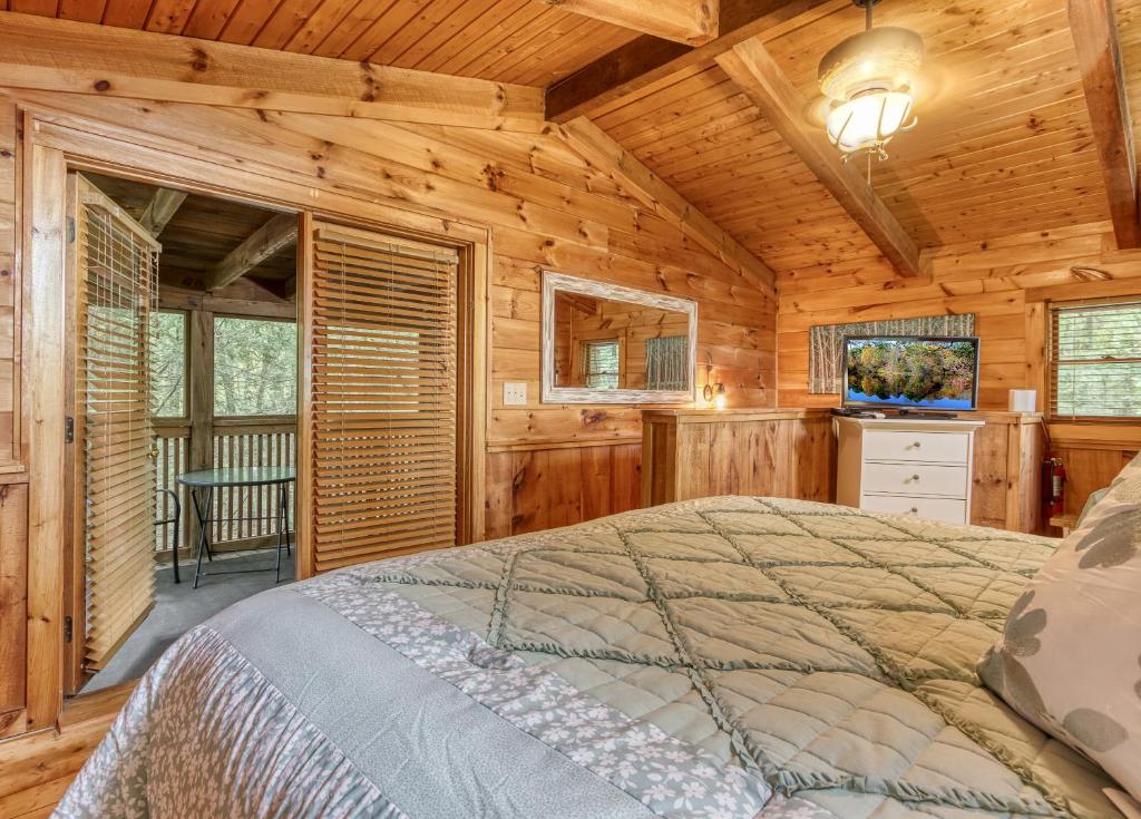 Mountain Mist, Sevierville