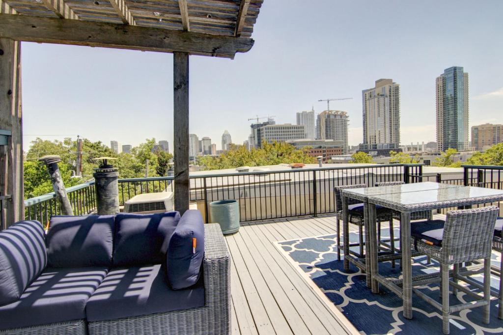 Encinal Condominiums — Hotel in Austin (TX)
