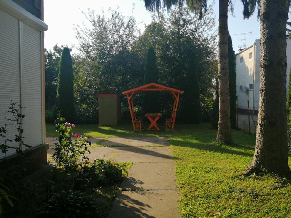 Krisztina Apartman 81 전경