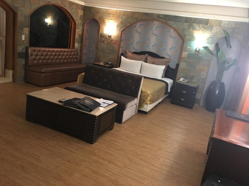 Discovery Motel - Tucheng photo