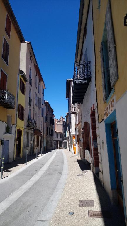 La Maison-frite pour un sejour insolite a Foix 전경