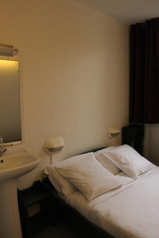 Auberge de Jeunesse HI Paris Le d'Artagnan photo