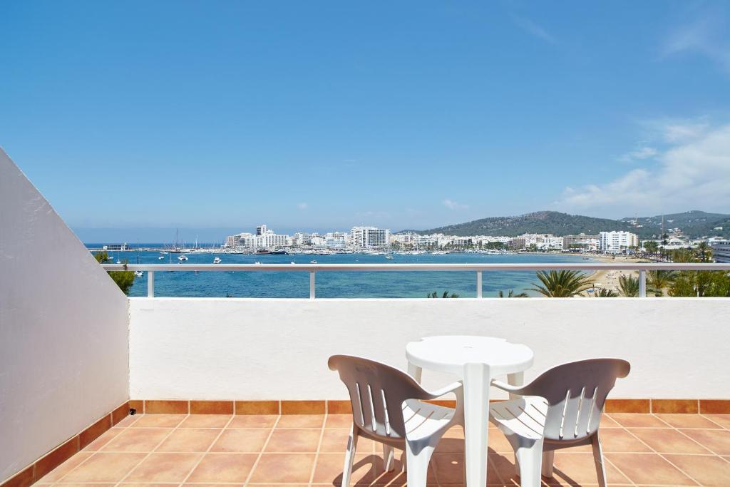 Hotel Ses Savines — Beach in San Antonio, Balearic Islands