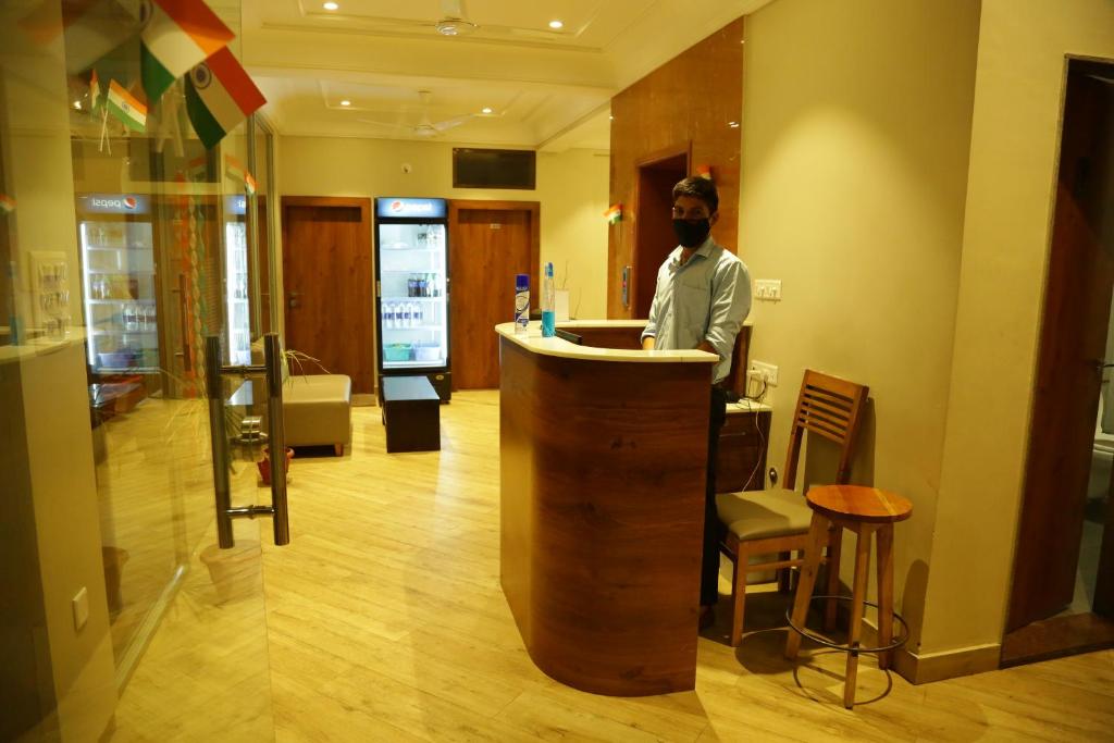 フロント・ロビー