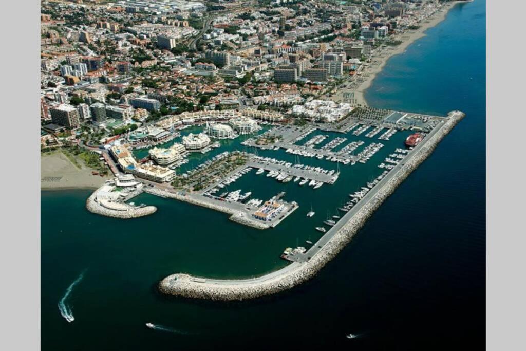 Villa Marina Benalmadena - 5 min walk to the beach, heated pool, spa, 5 bedrooms - 4