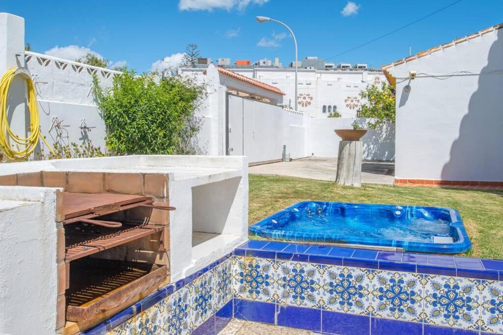 Villa Marina Benalmadena - 5 min walk to the beach, heated pool, spa, 5 bedrooms - 3