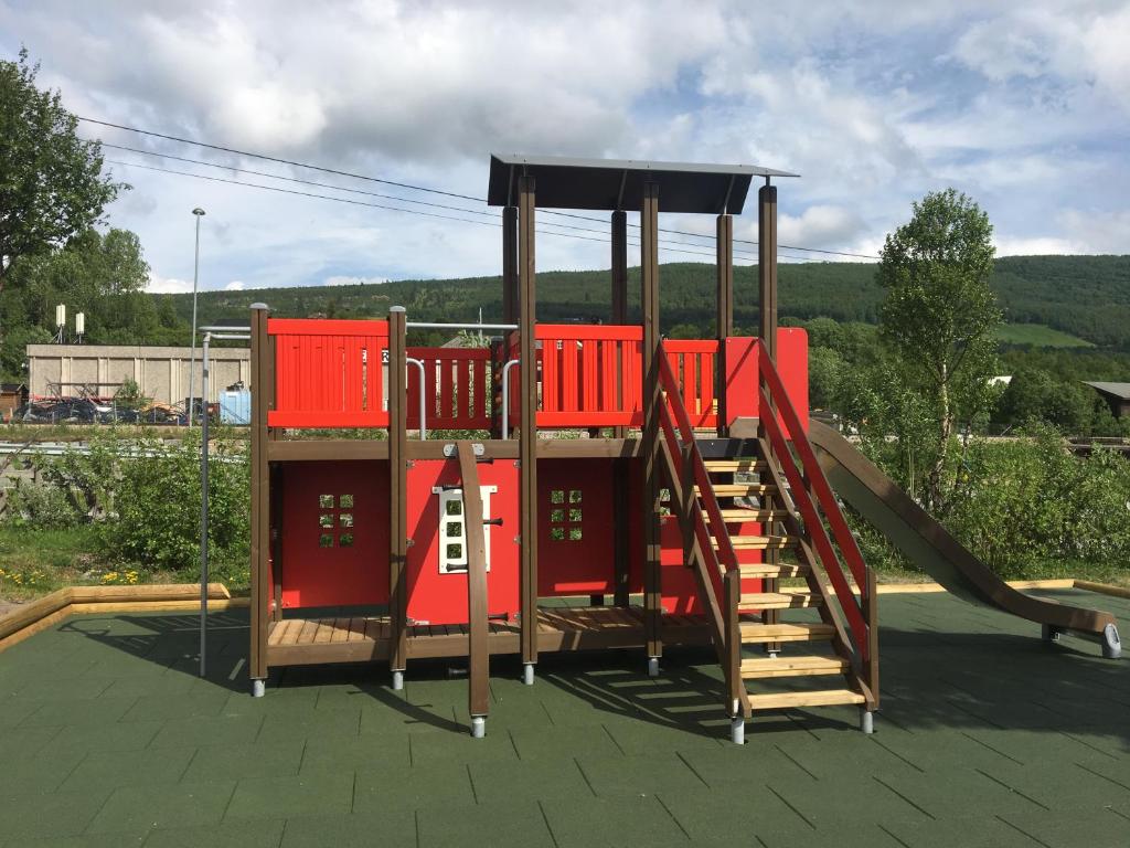 Playground, Øen Turistsenter Cottages in Geilo