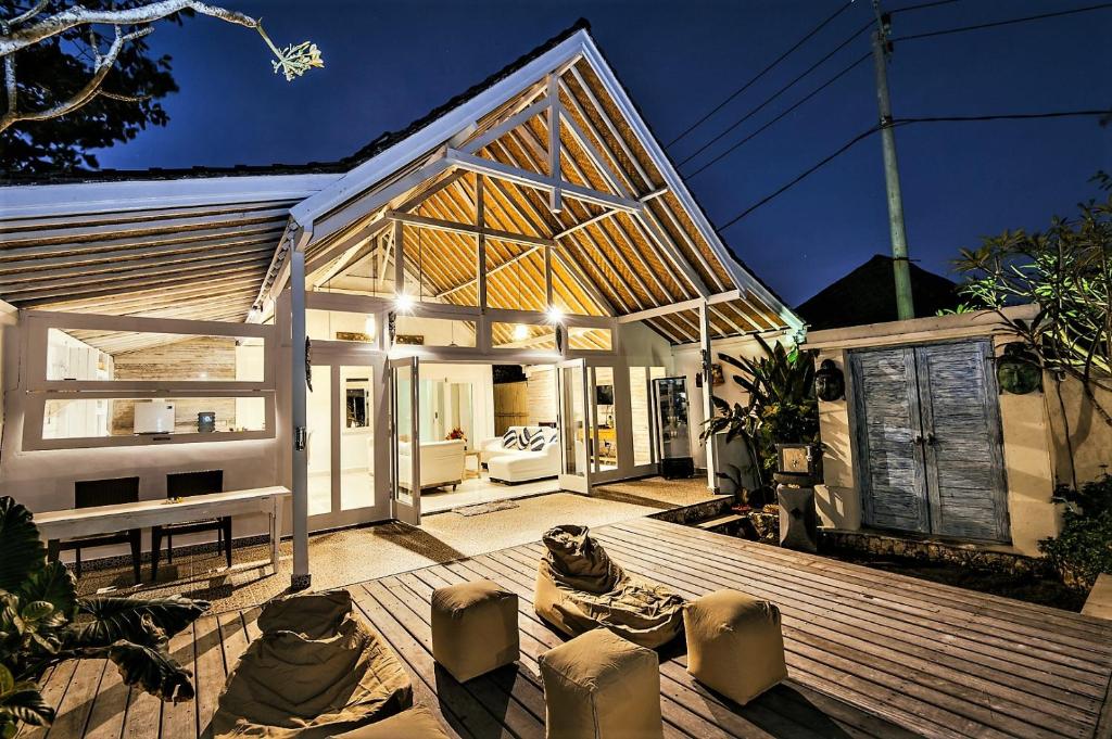 Villa Waru One photo