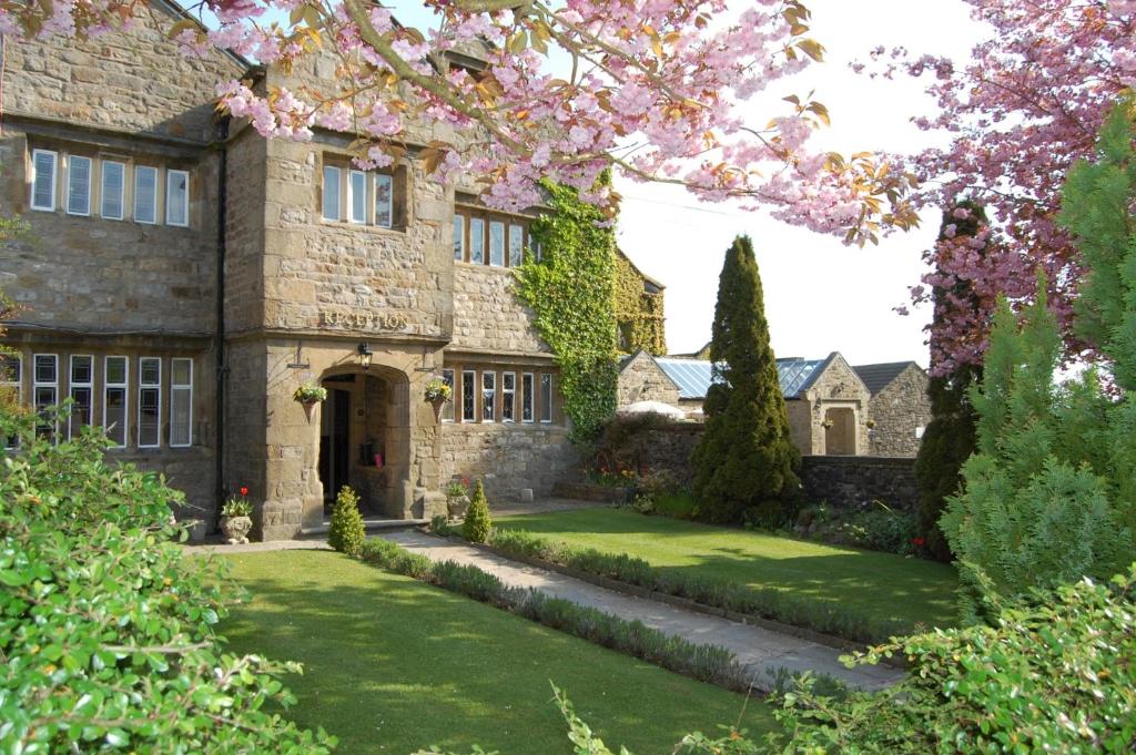 Stirk House Hotel — Hotel in Gisburn