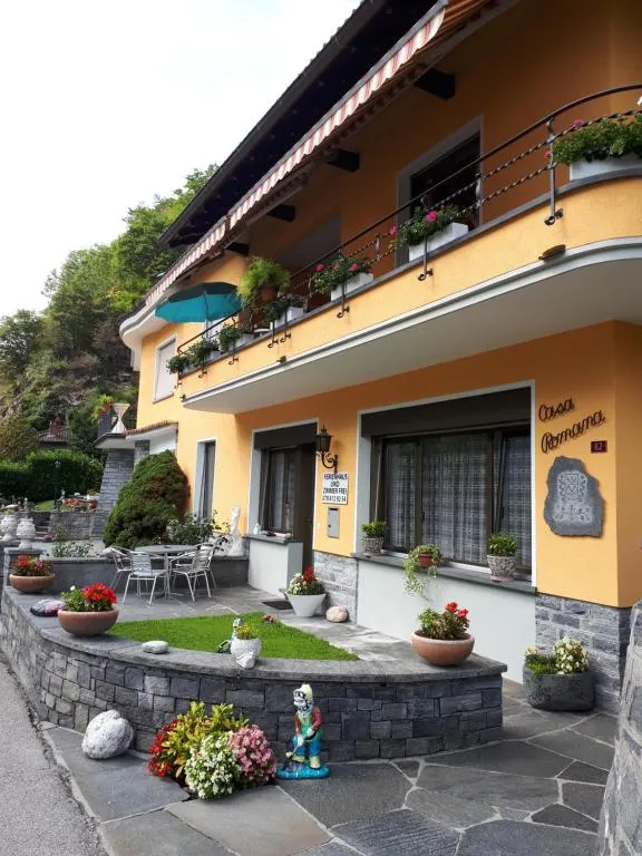 Casa Romana, hotel in Someo