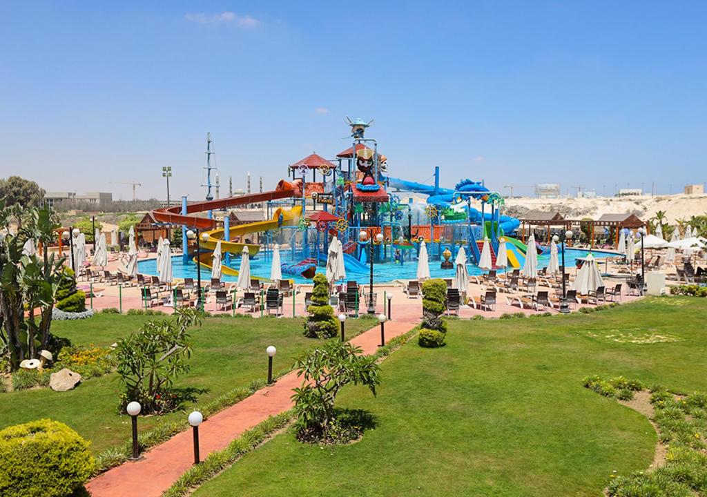 Marseilia Land Aqua Park Families only — Hotel in El Alamein