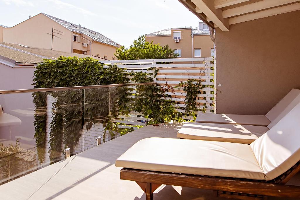 #1 Luxury Villa with Pool, Gameroom, Spa, Zen Yard photo