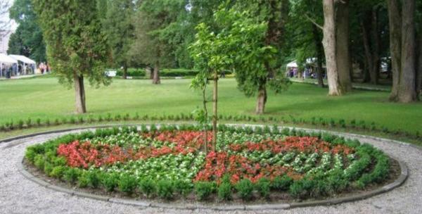 OPG ZIMI   -Lipove  ka klet Oroslavje book your hotel with ViaMichelin