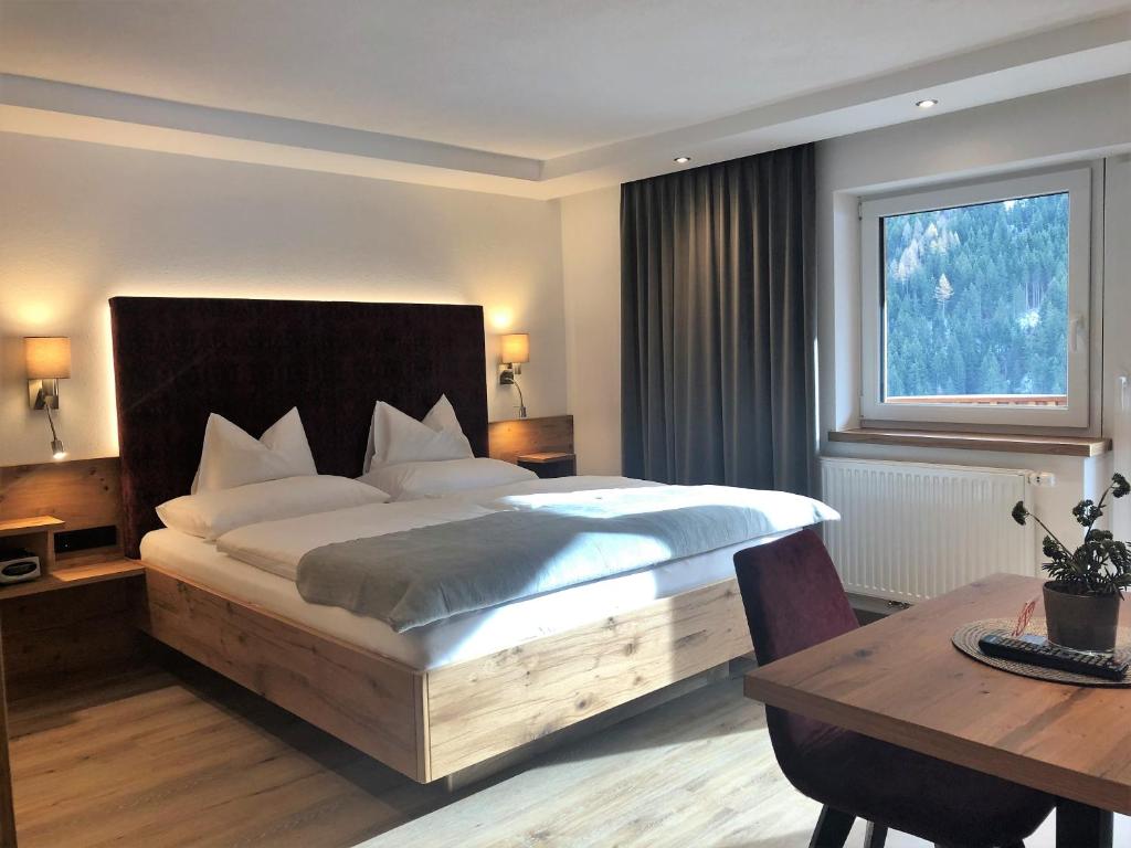 Hotel Garni Central - Zimmer - Studios - Apartments - 1