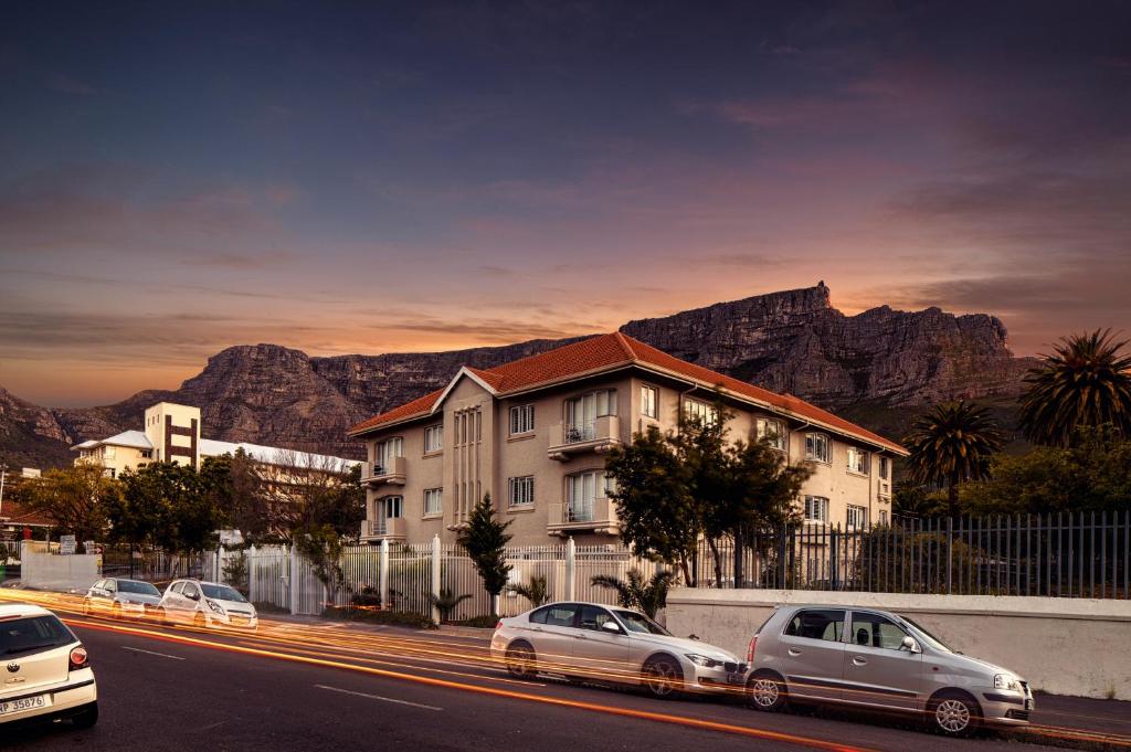 Cheap Hotels in Cape Town, South Africa price from 36 of Hotels