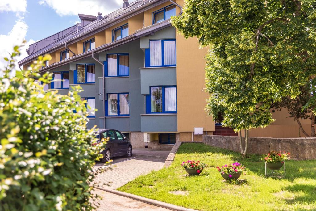 Apartamentai "Tenisas" — Hotel in Palanga