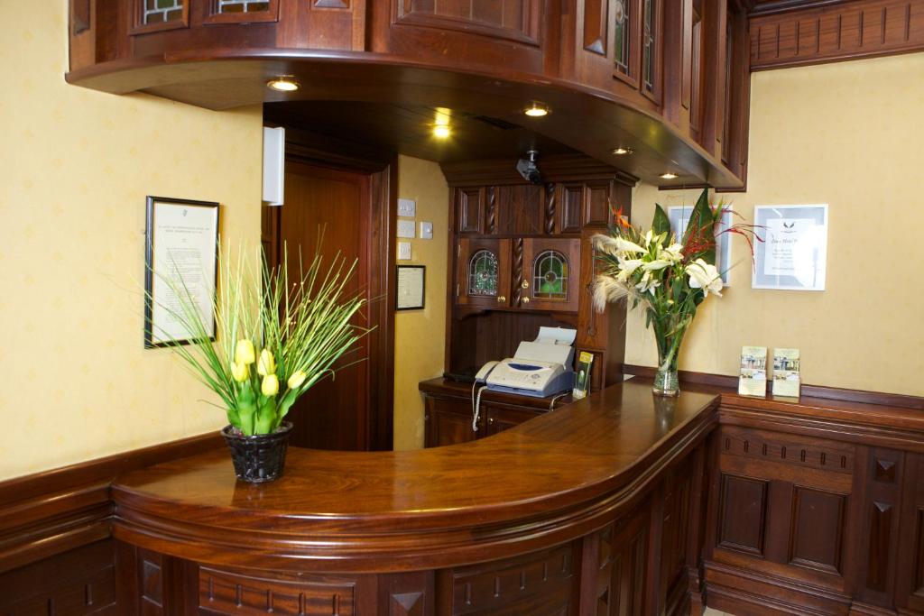 Leens Hotel photo