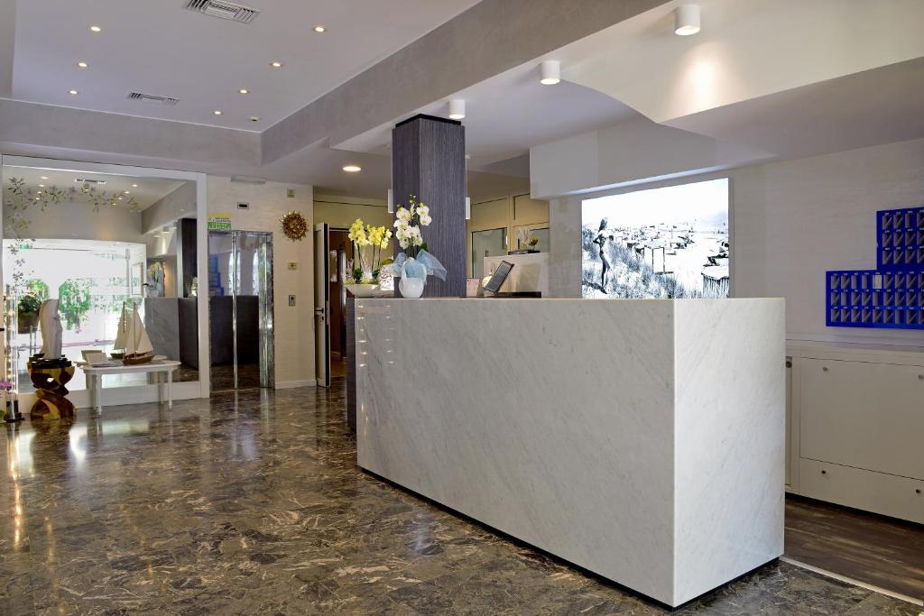 Hotel Colorado photo