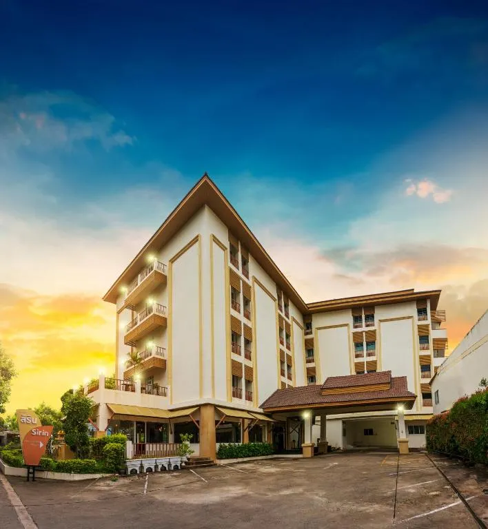 Sirin Hotel & Resident，位于坤敬的酒店