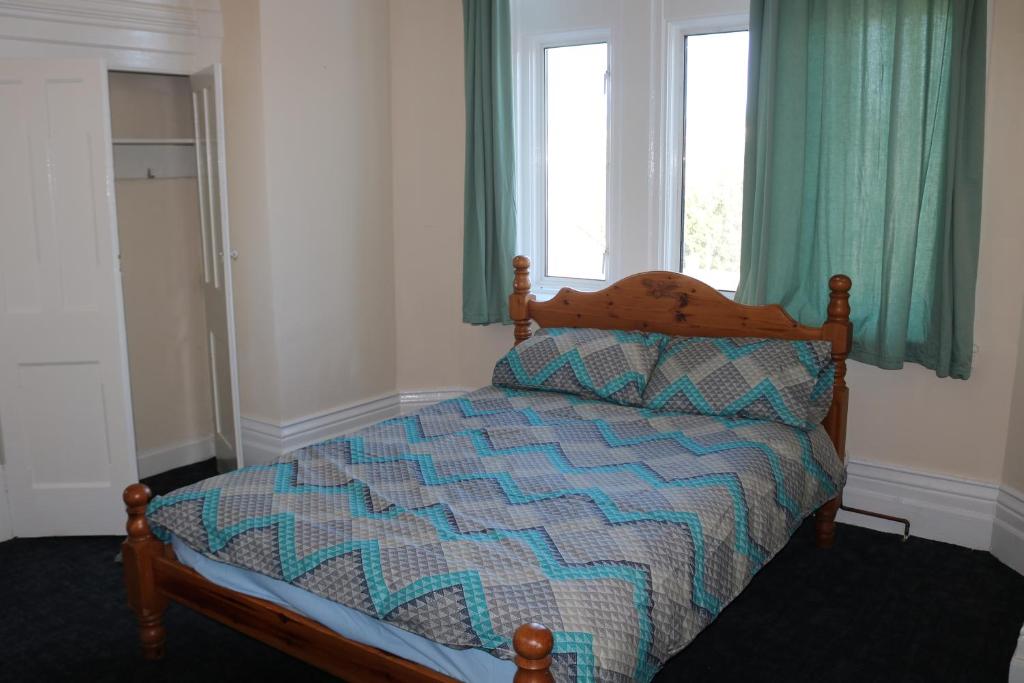 Lennard House photo