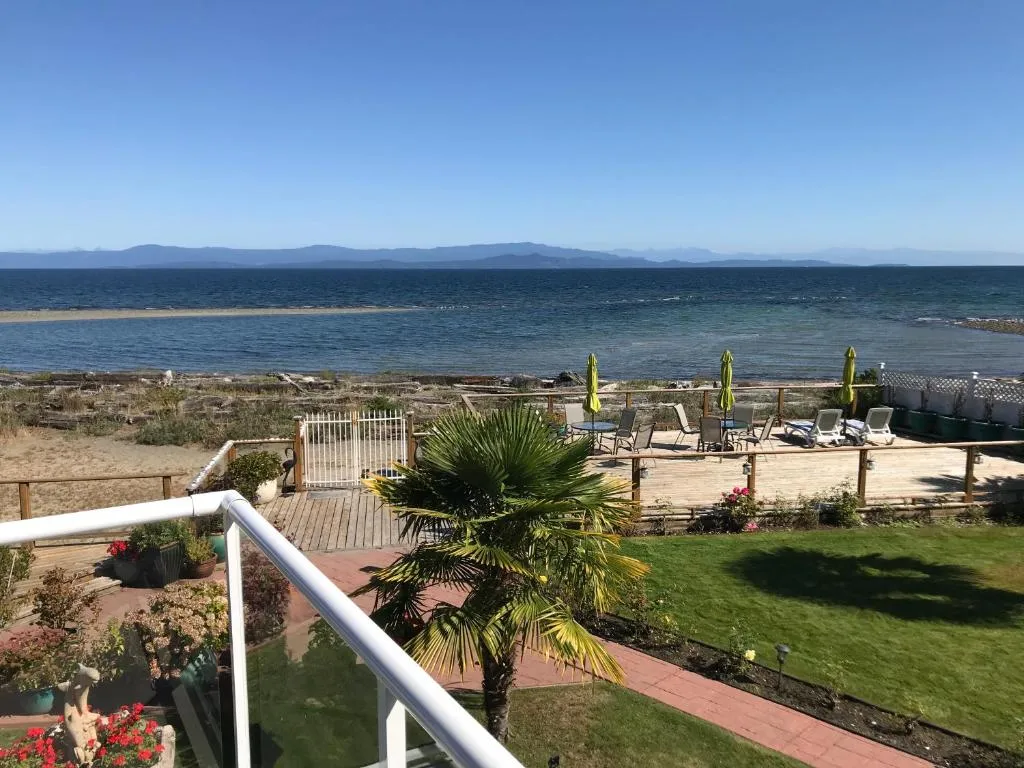 Buena Vista by the Sea, hotel in Qualicum Beach